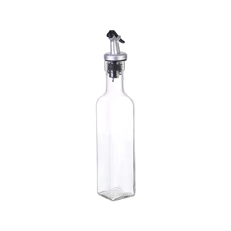 Leak-proof kitchen sauce bottle with precision nozzle for sauces