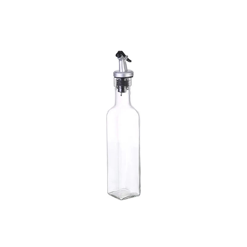 Leak-proof kitchen sauce bottle with precision nozzle for sauces